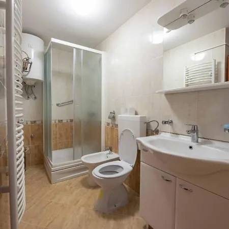 Traditional Stone House Perkovic Villa