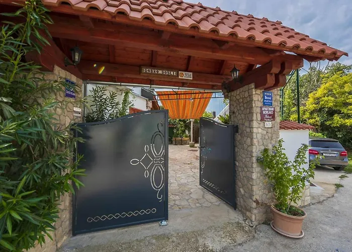 Traditional Stone House Perkovic * Velika Cista (Sibenik-Knin)