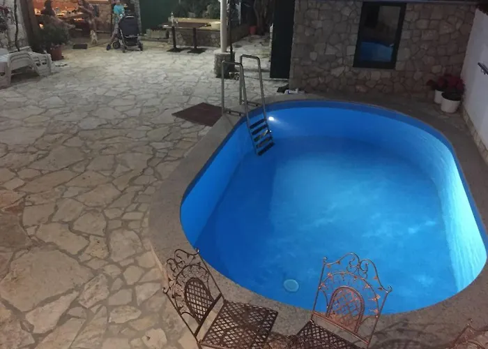 Traditional Stone House Perkovic Villa *